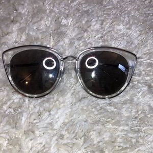 Cat-eye sunglasses